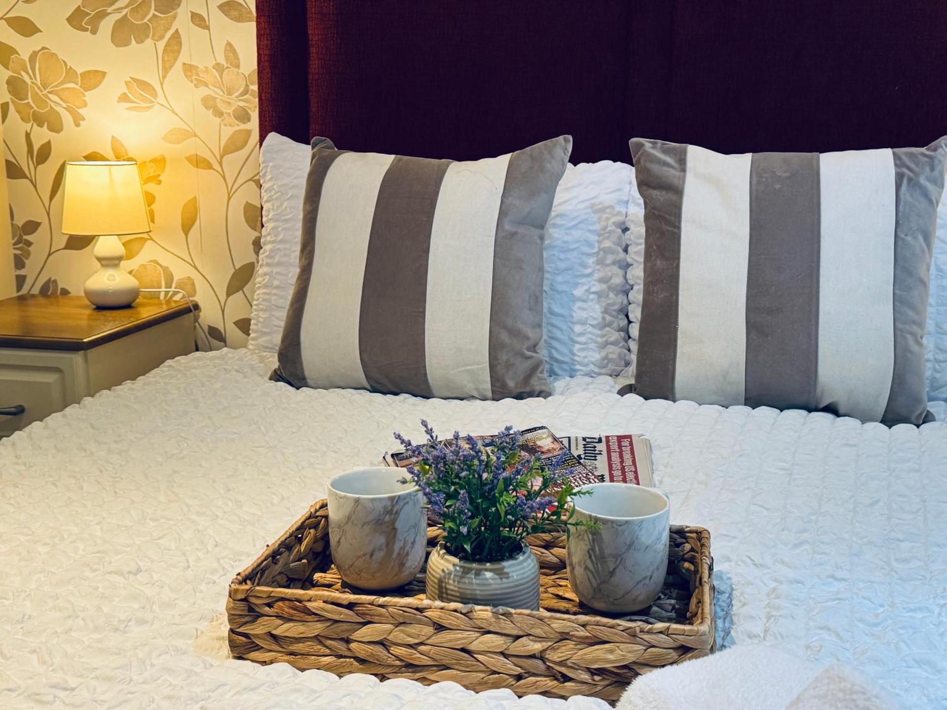 Pears Suite - 1 Bedroom - Sleeps 2