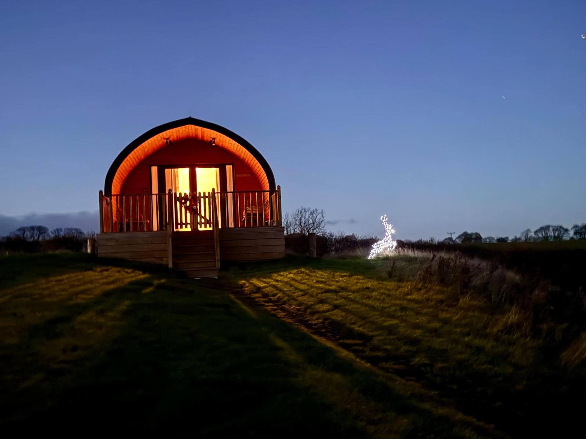 Winter Recharge - Secluded Luxury Cabins with stream, stargazing, bookable sauna, walks and nature - Fell Farm Hideaway