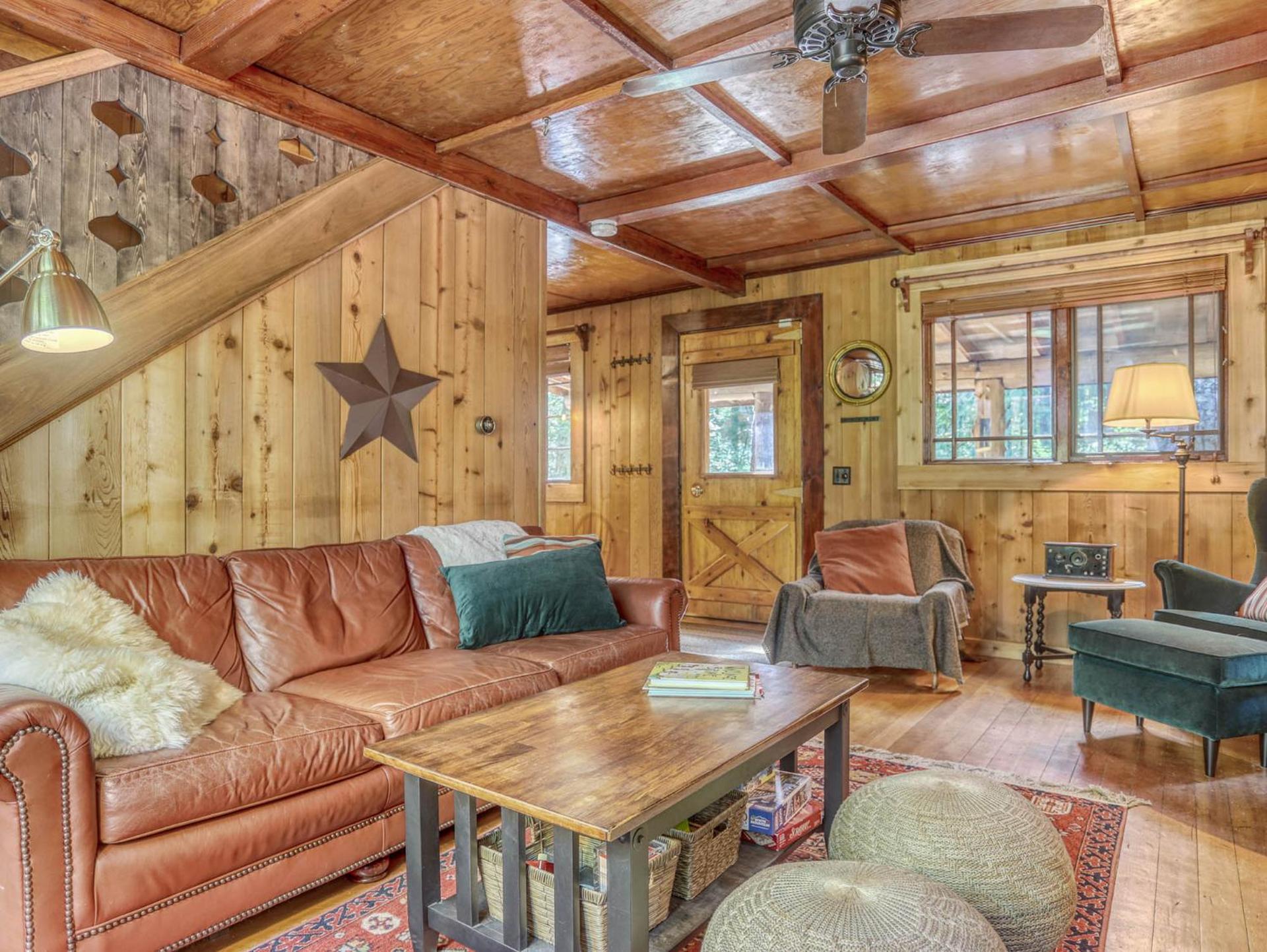 Wallace Cottage - Meredith Lodging