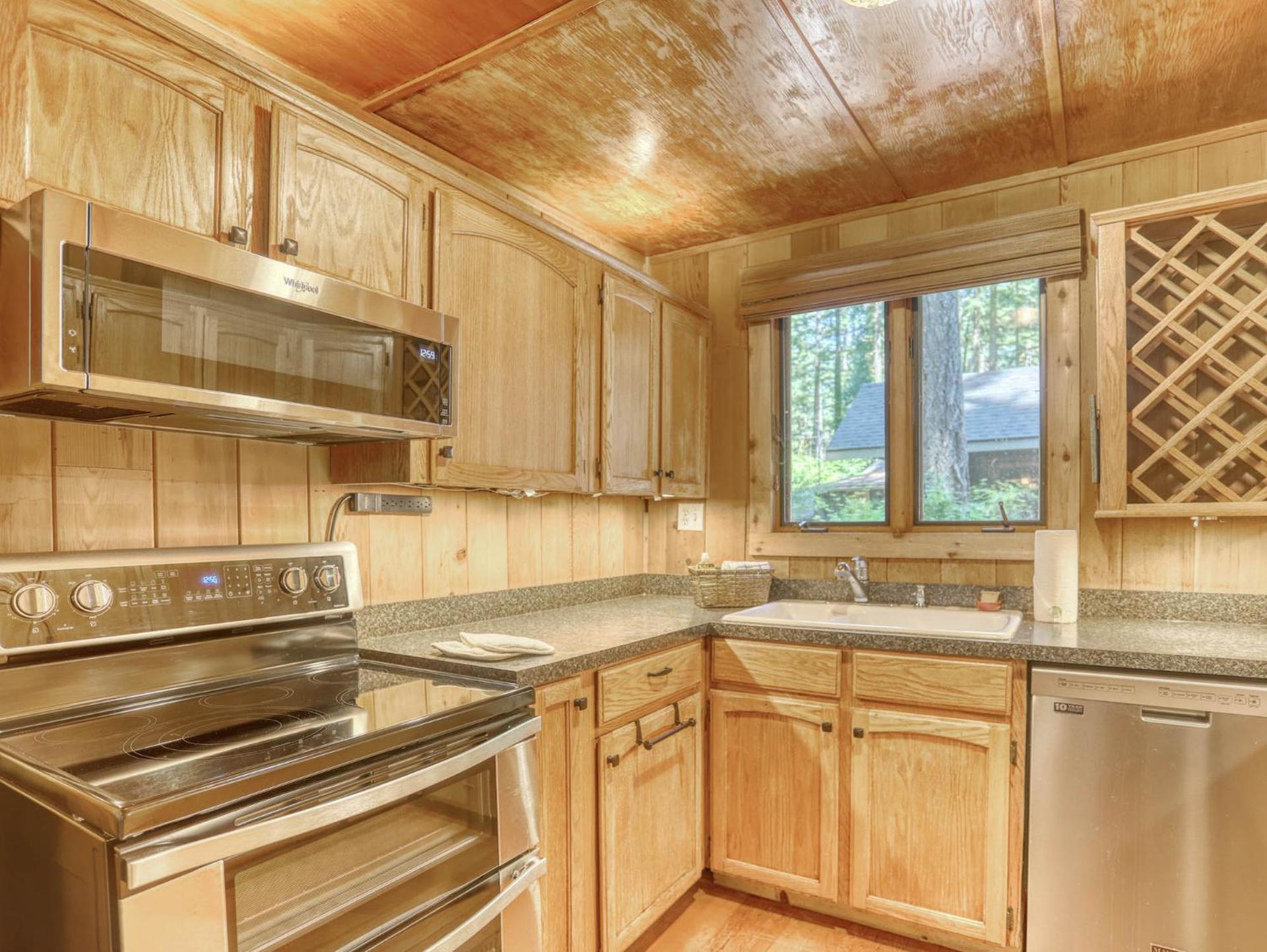 Wallace Cottage - Meredith Lodging