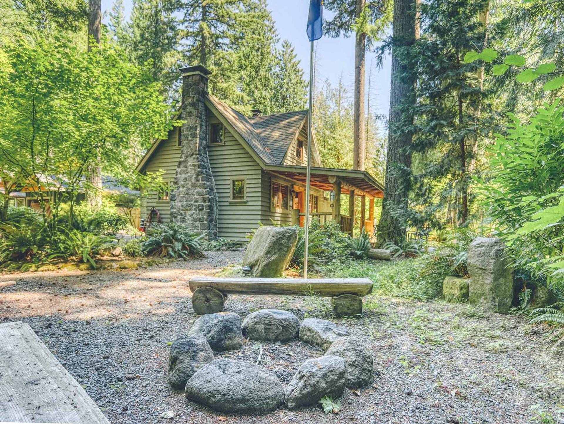 Wallace Cottage - Meredith Lodging