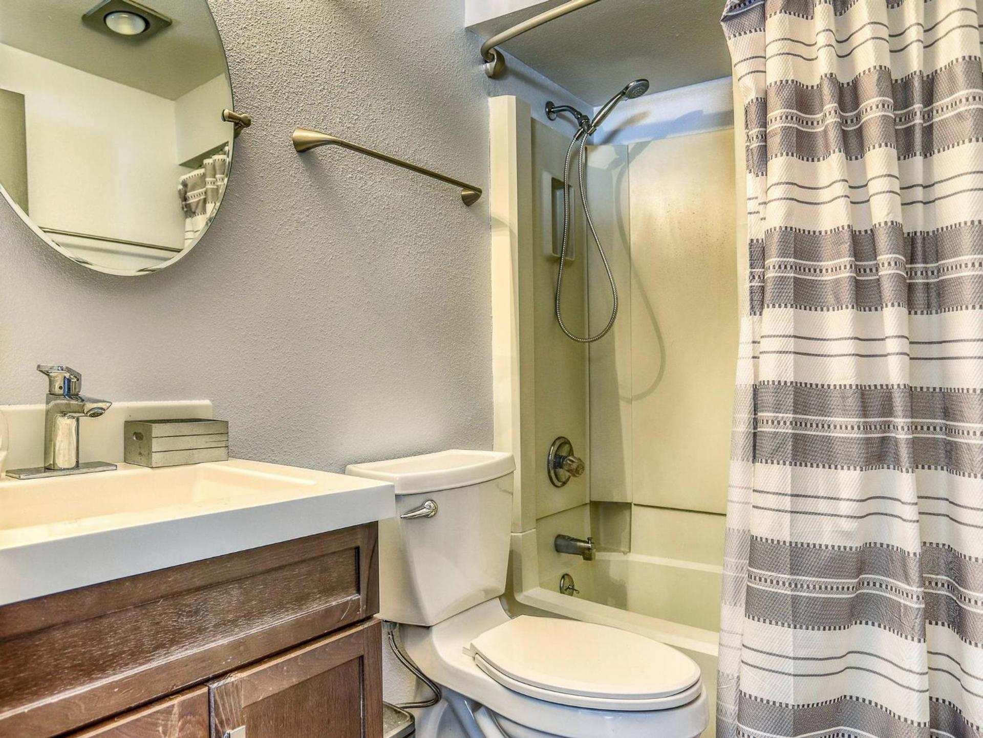 Thunderhead Lodge #301 - Meredith Lodging