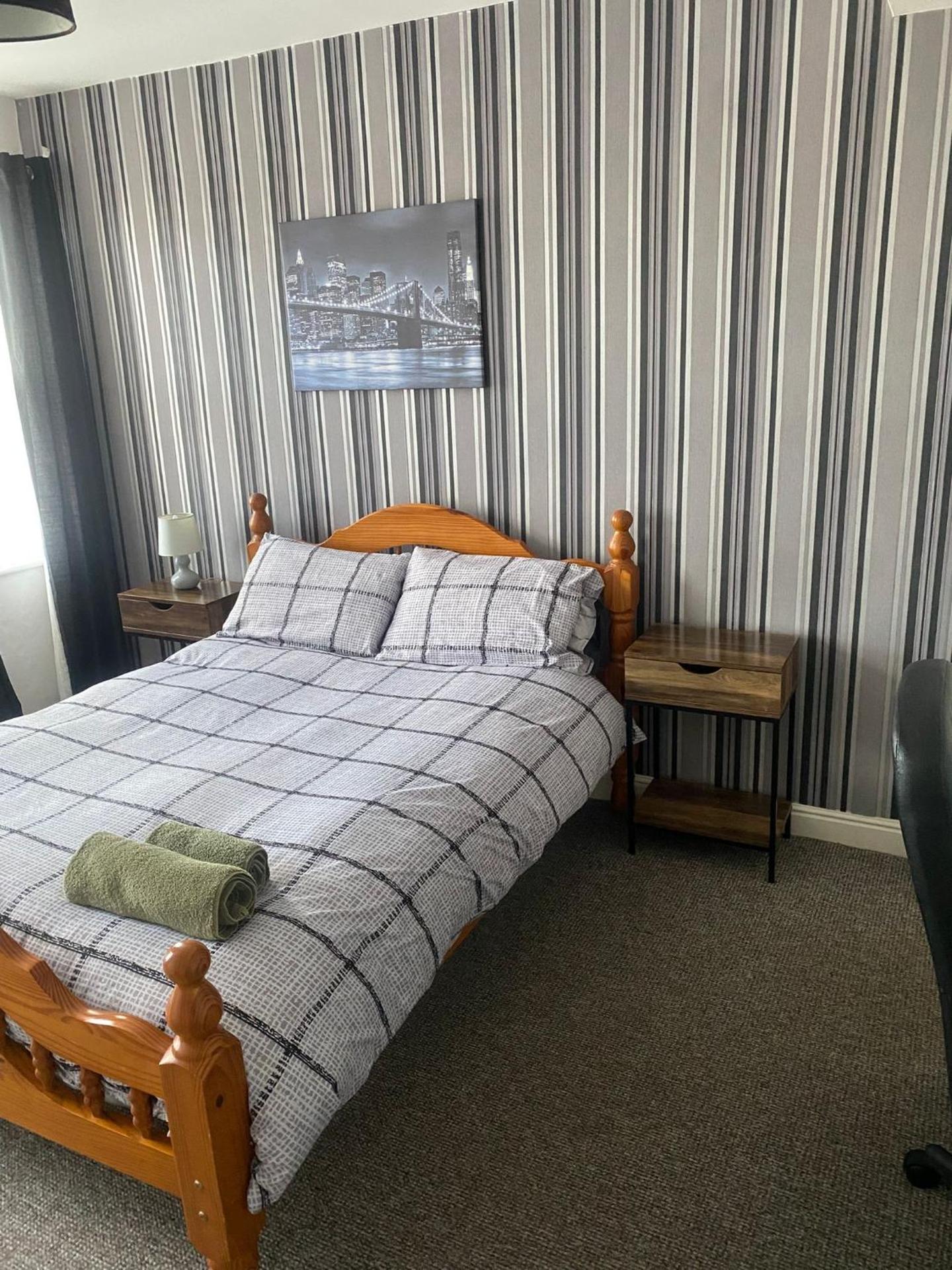 Spacious Property For Hols Base & Contractors Long or Short Stays C2C Western Lakes