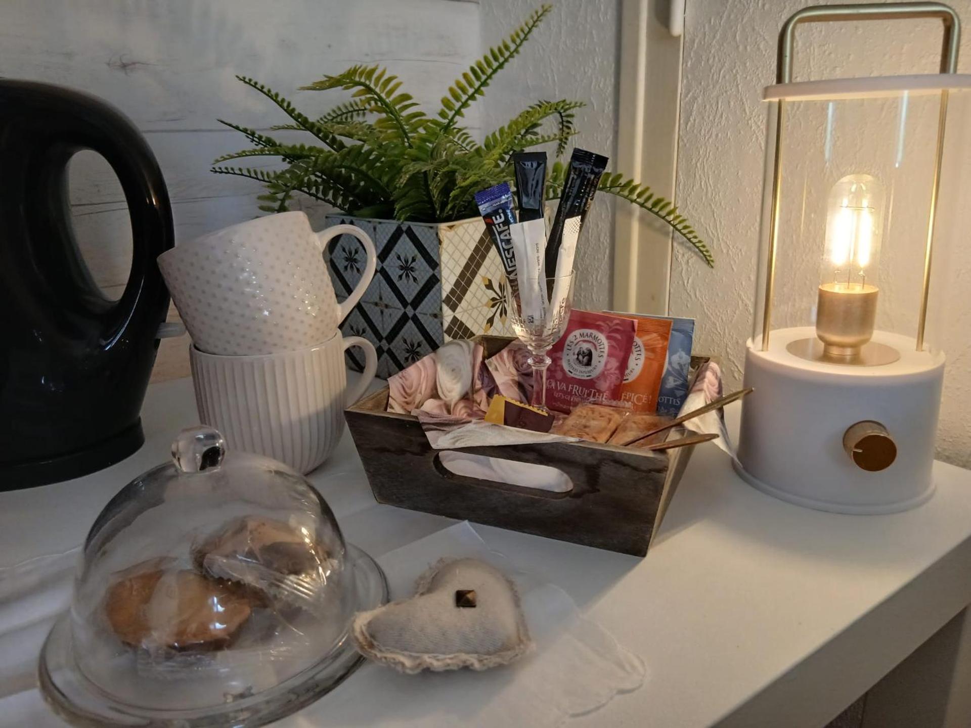 Coffee/tea facilities