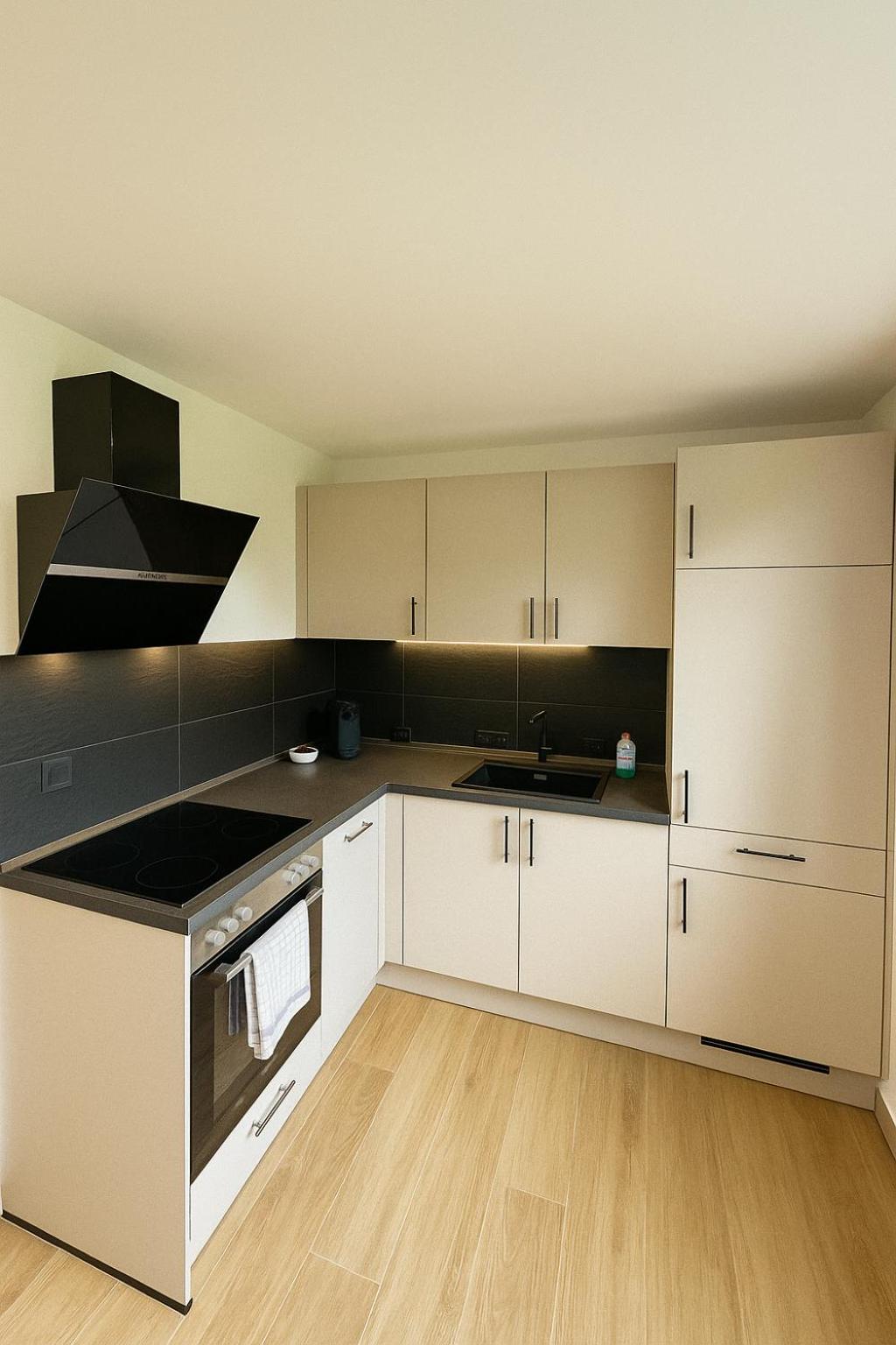 Alpenpanorama Renoviertes Apartment mit Bergblick