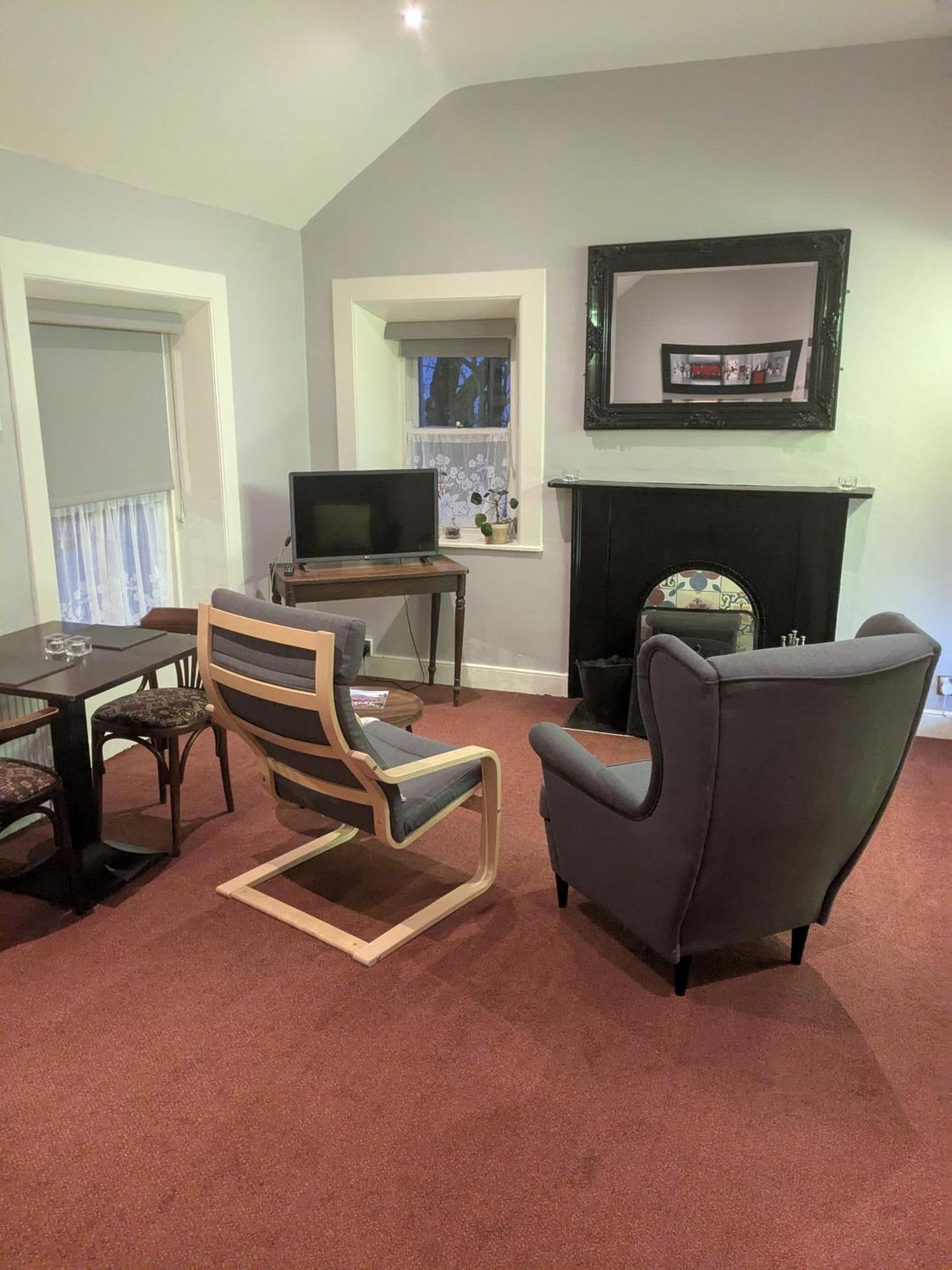 Studio flat - An Bonnan Bui