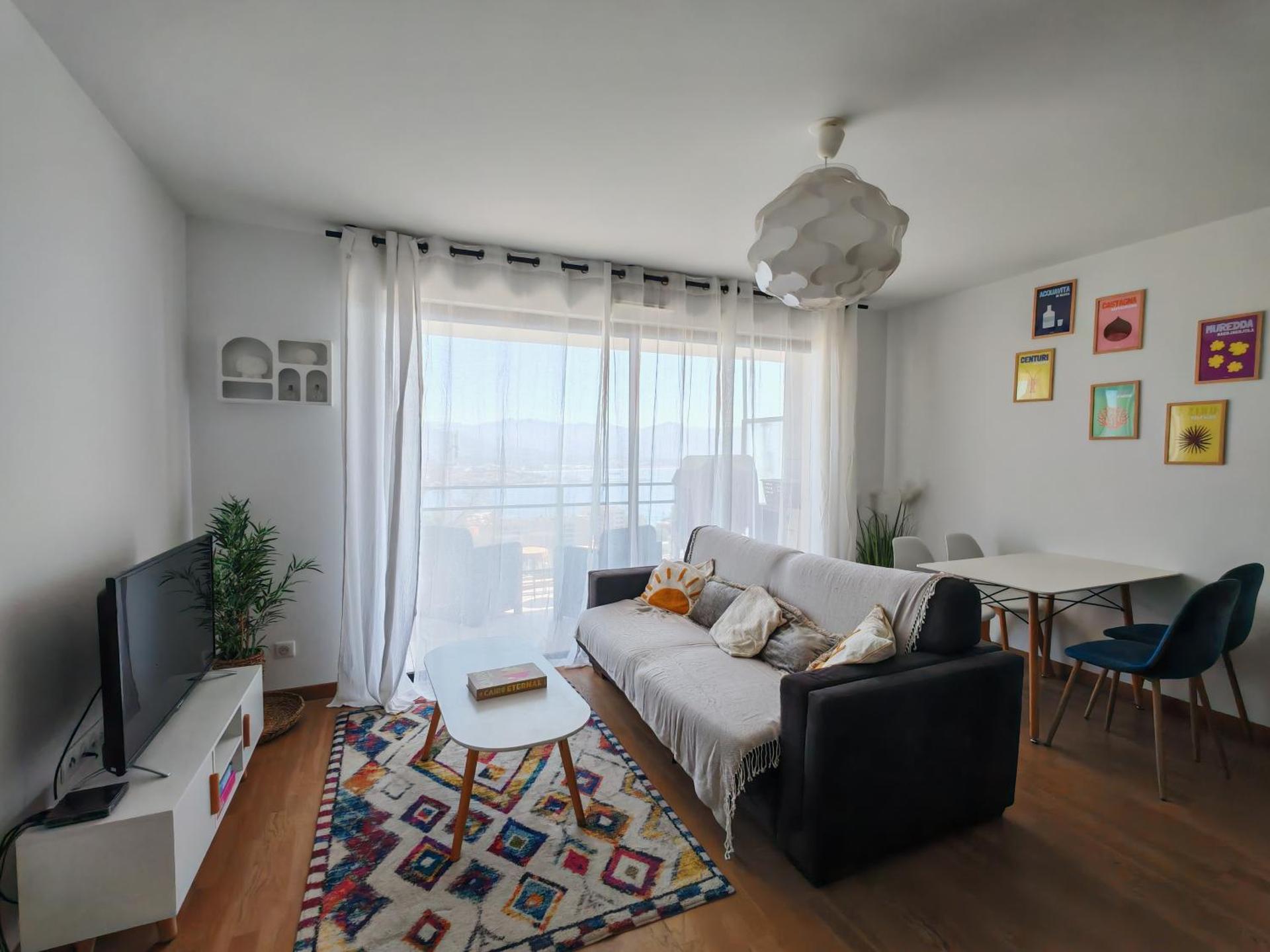 Appartement terrasse spacieuse, vue mer & clim