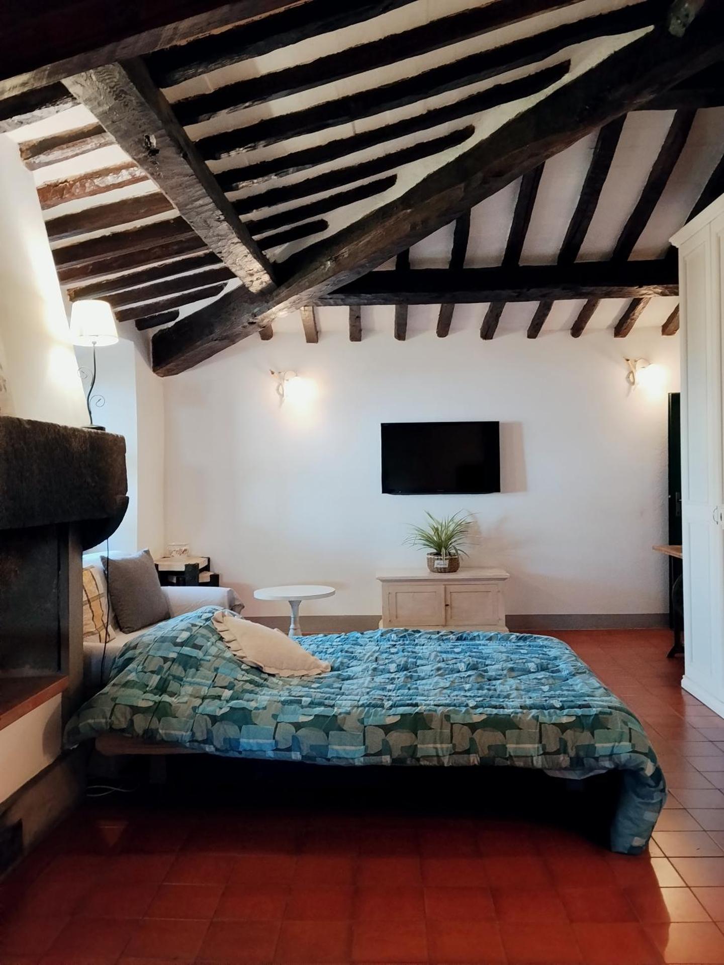 Podere I Rovai-apt IL RIFUGIO- in the heart of Tuscany