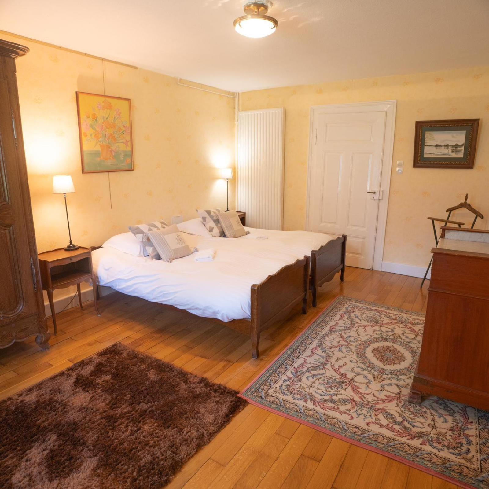 Superior Family Room