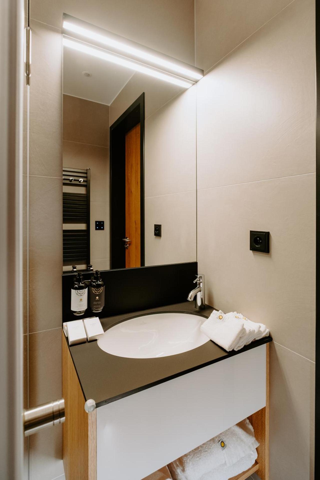 Camera Matrimoniale Deluxe con Vasca