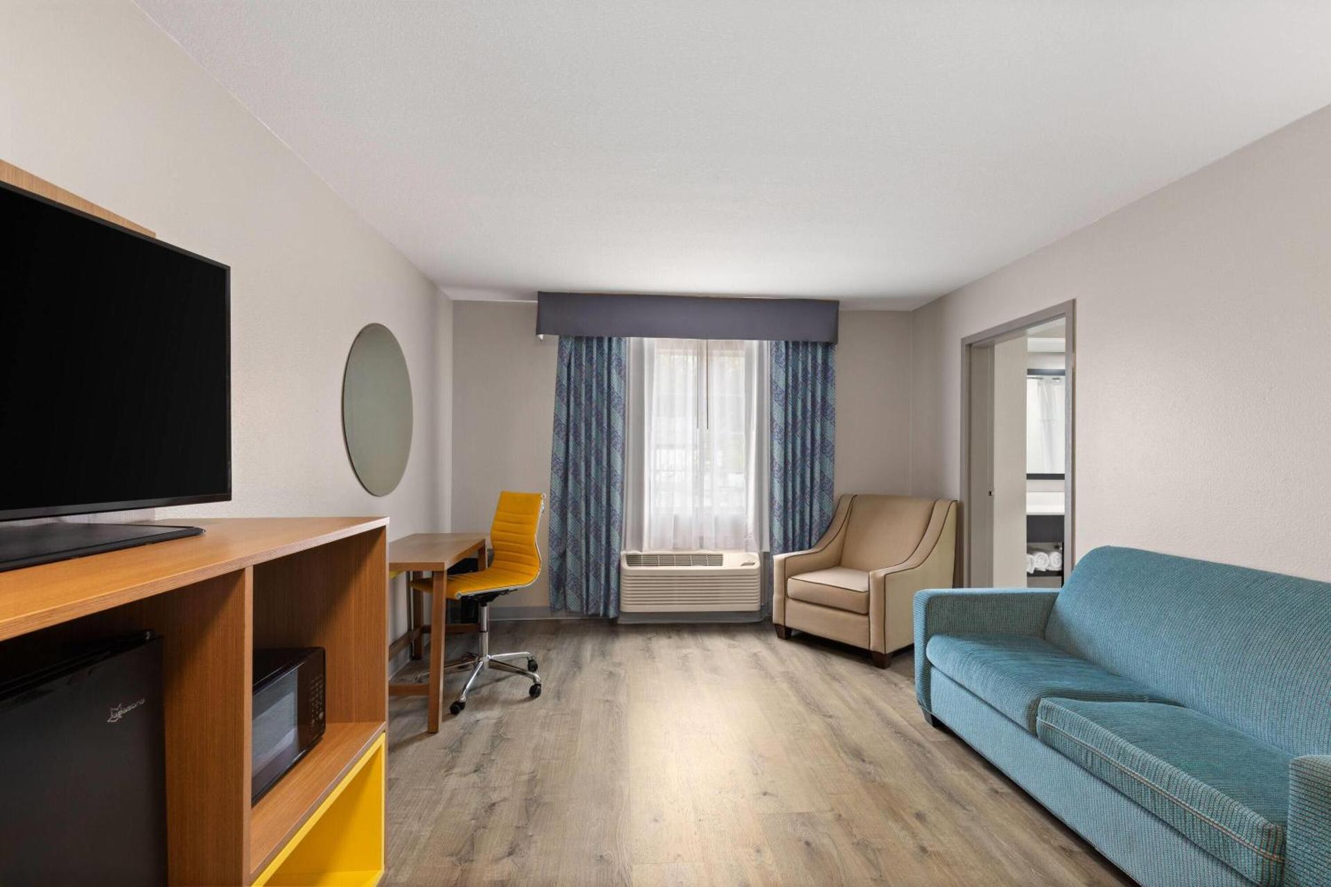 Photo of the whole room