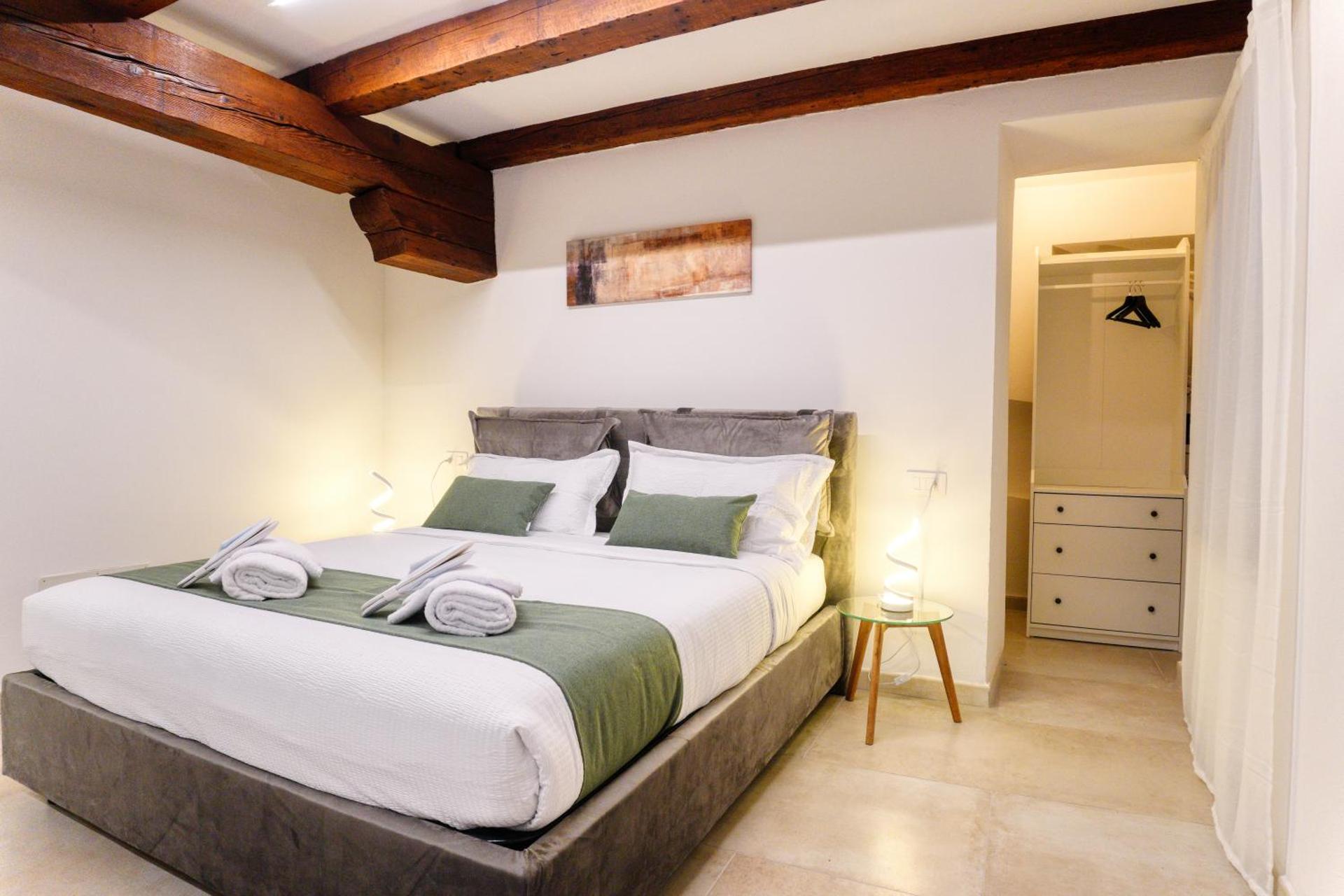 Domus Martis Elegant Suites - Just 20 meters from Verona Cathedral