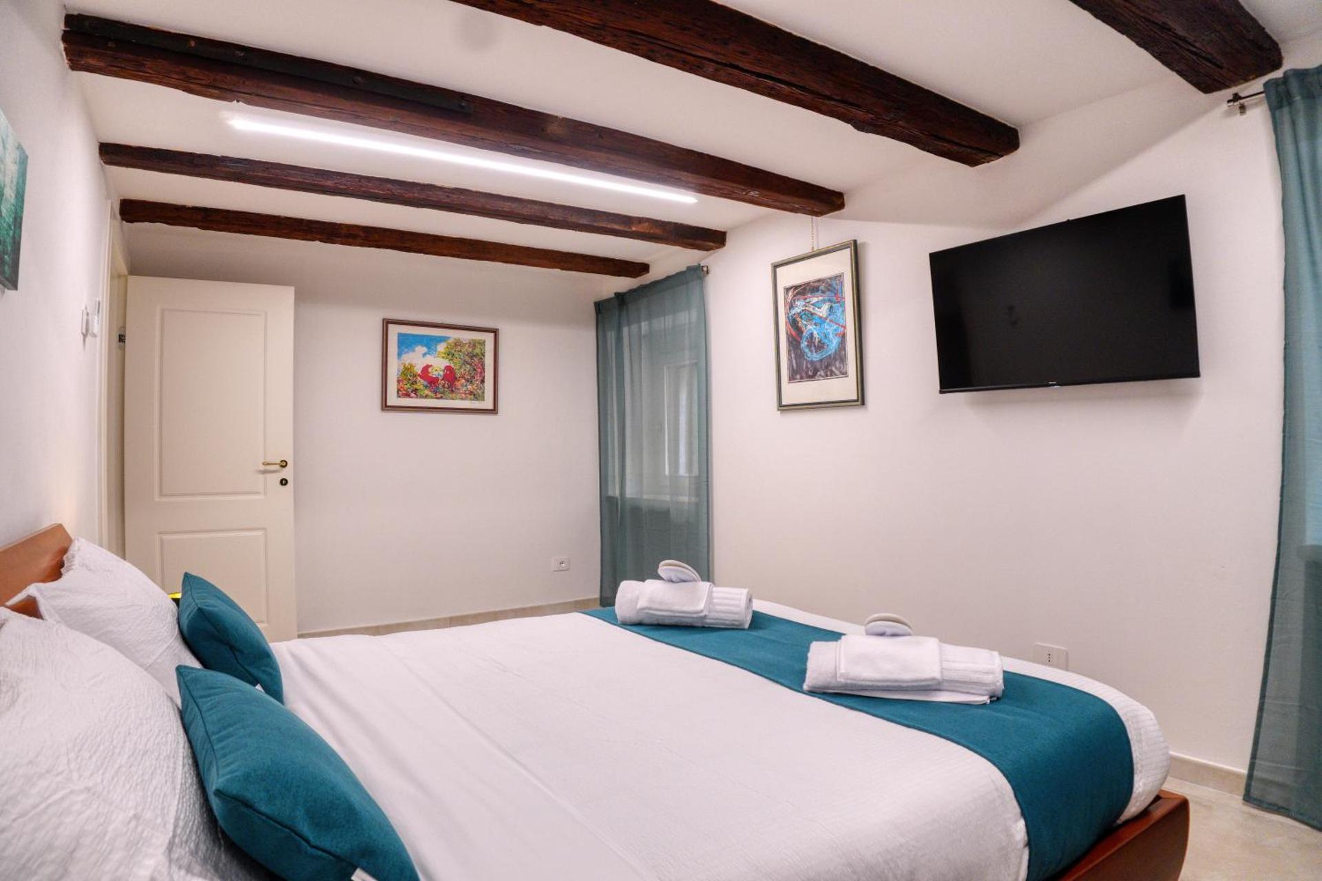 Domus Martis Elegant Suites - Just 20 meters from Verona Cathedral