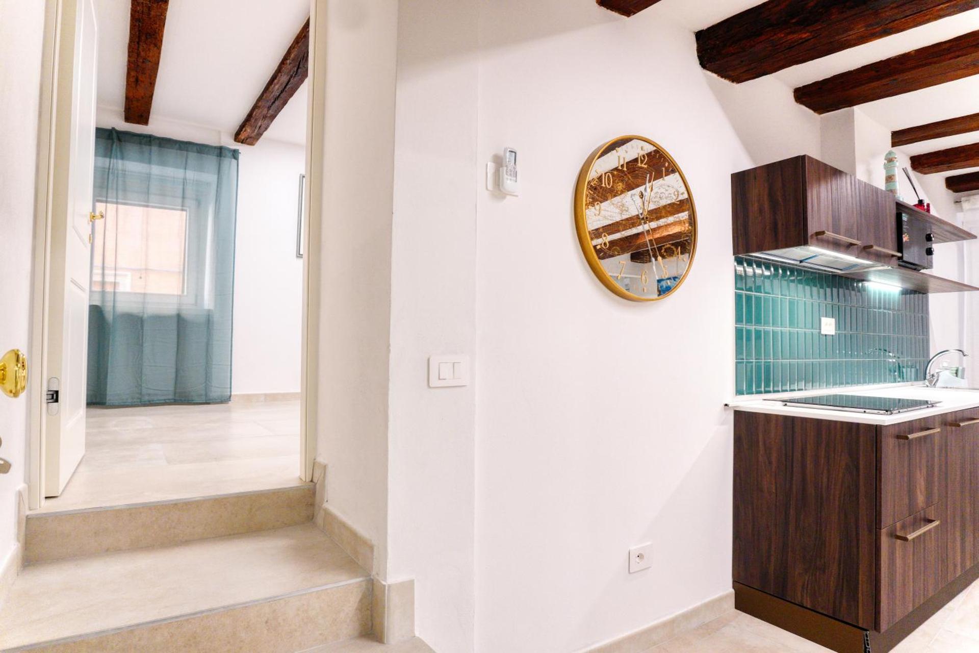 Domus Martis Elegant Suites - Just 20 meters from Verona Cathedral