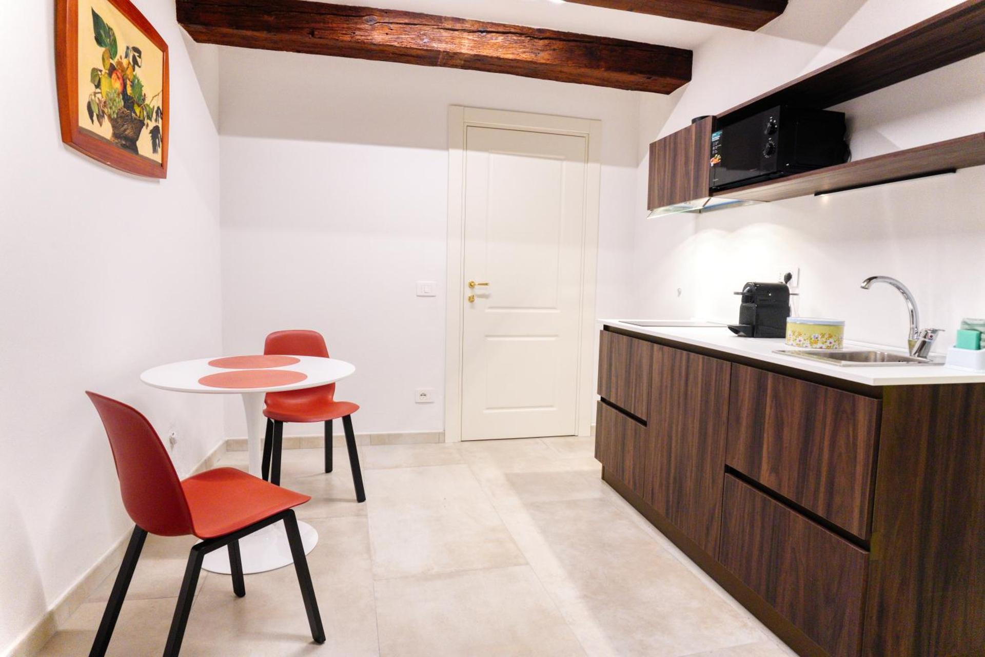 Domus Martis Elegant Suites - Just 20 meters from Verona Cathedral