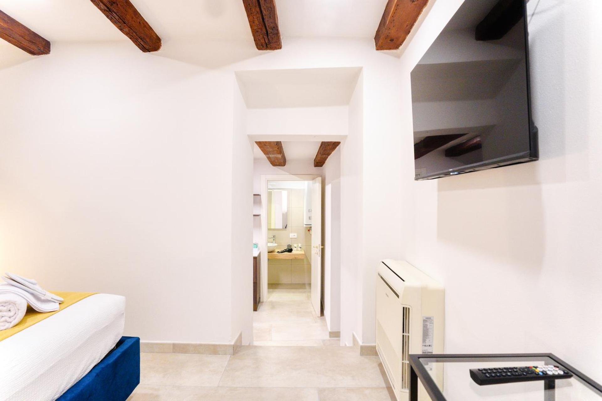 Domus Martis Elegant Suites - Just 20 meters from Verona Cathedral