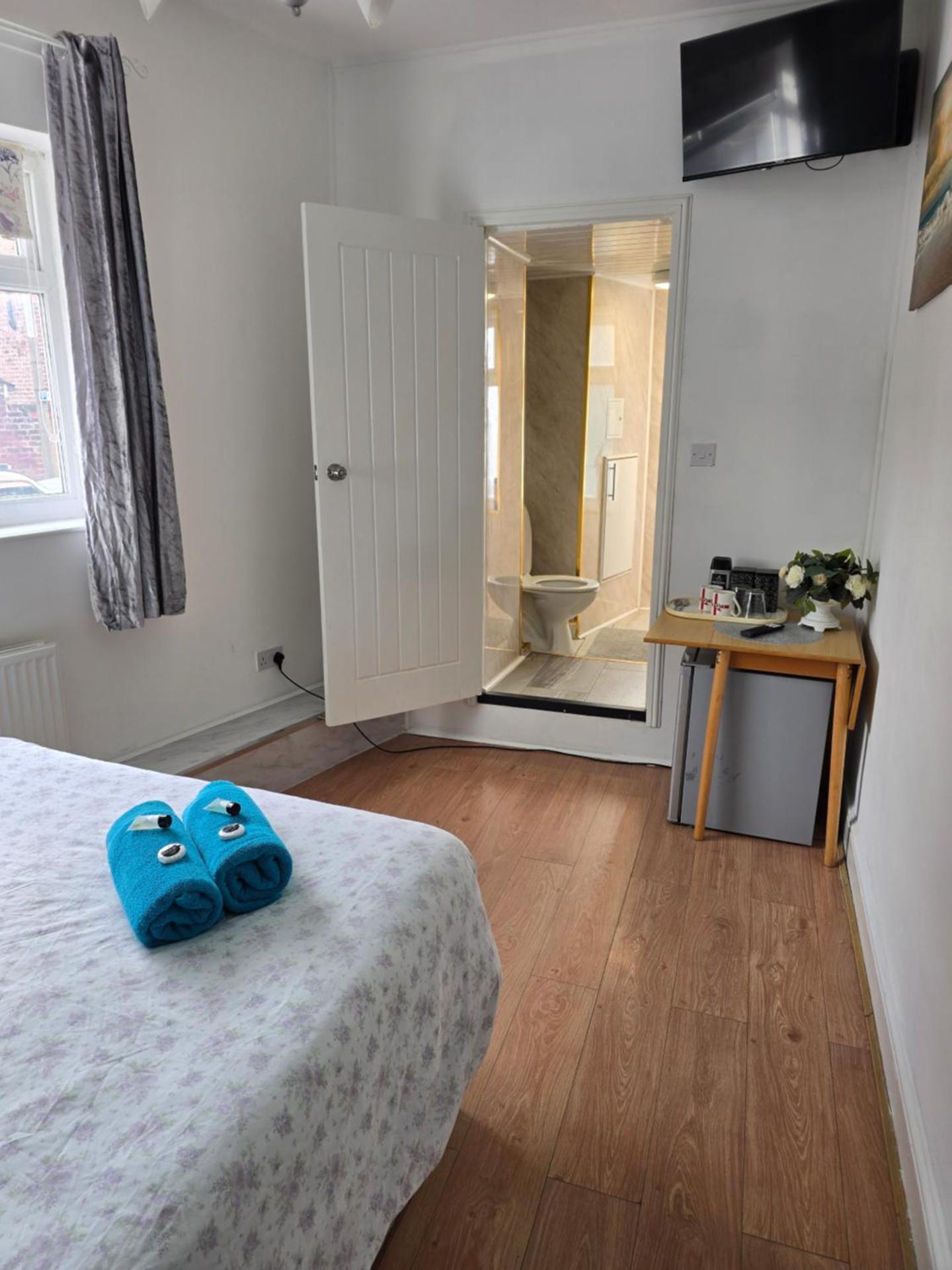 Spacious Double Room in Anfield