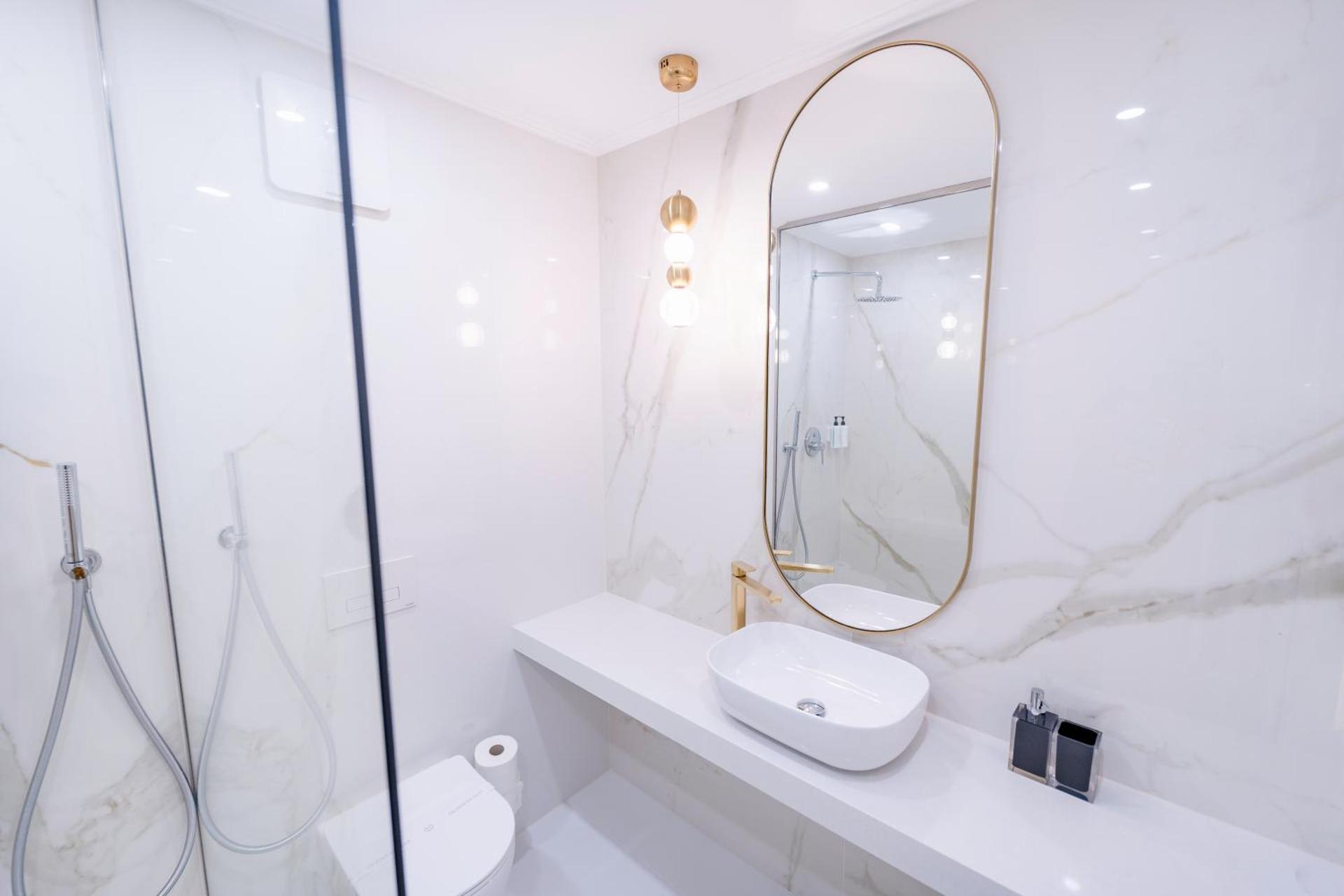 Royal Rooms by J'adore