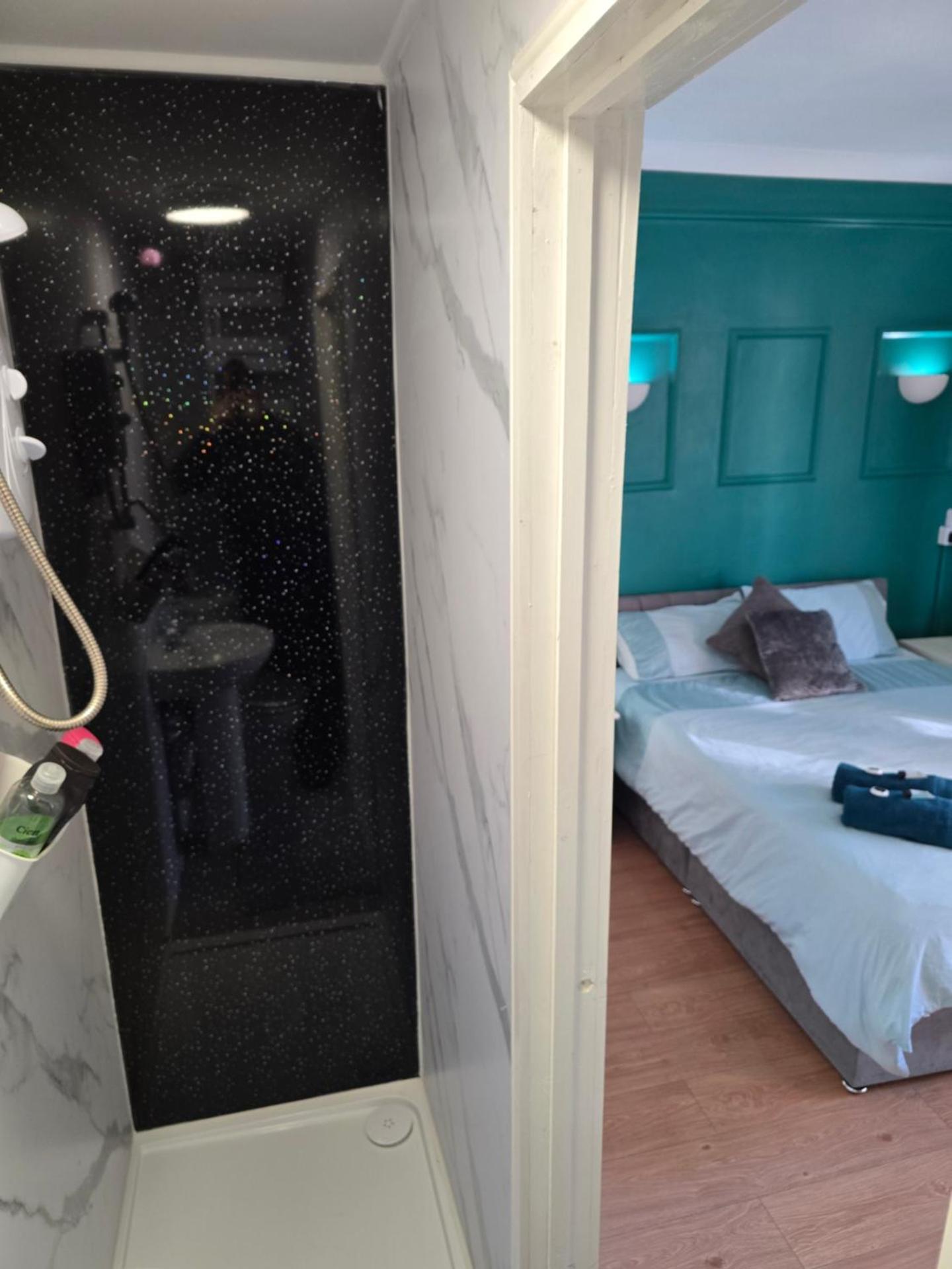 Spacious Double Room in Anfield