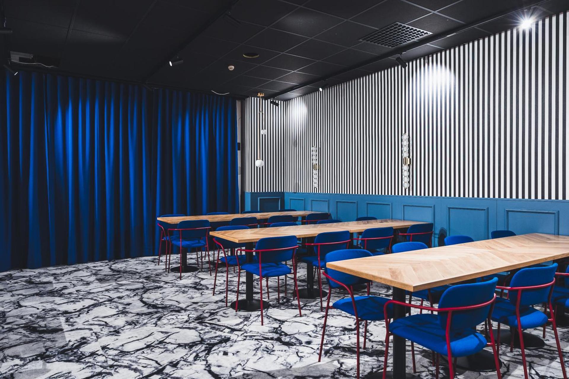 Meeting/conference room