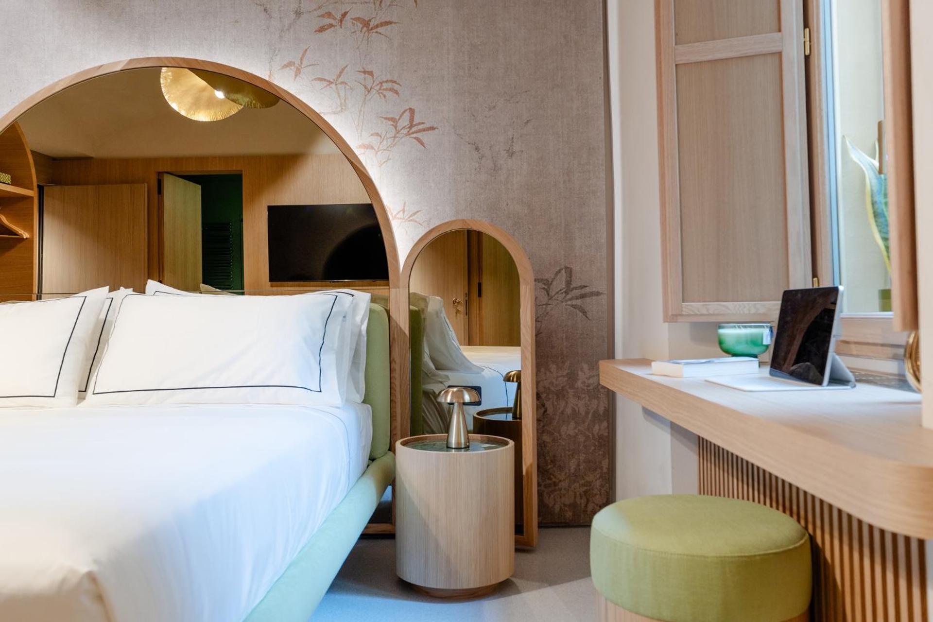 Designer Suite Monti - Walk to Colosseum Suli2