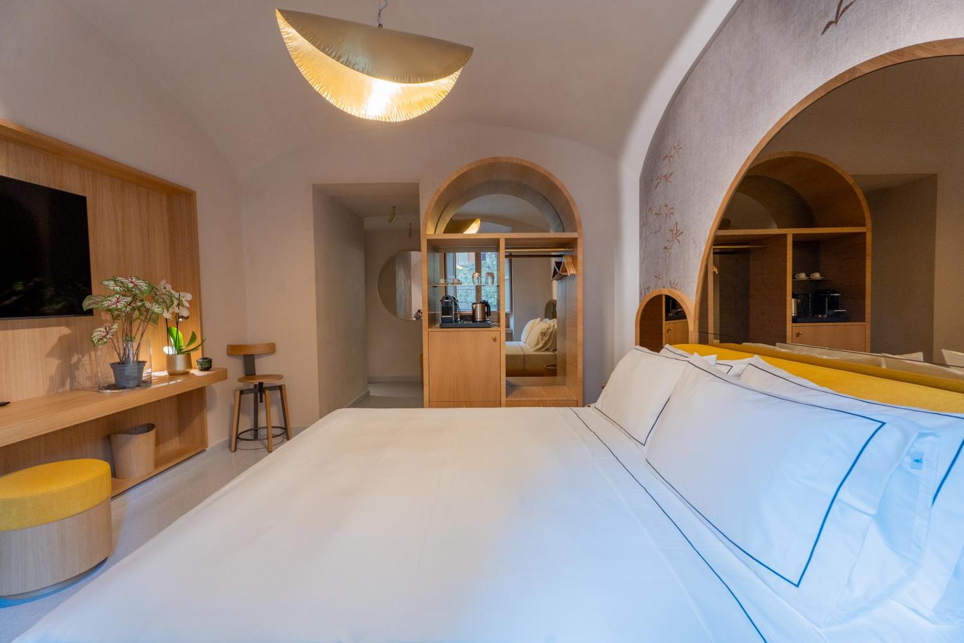 Designer Suite Monti - Walk to Colosseum Suli2