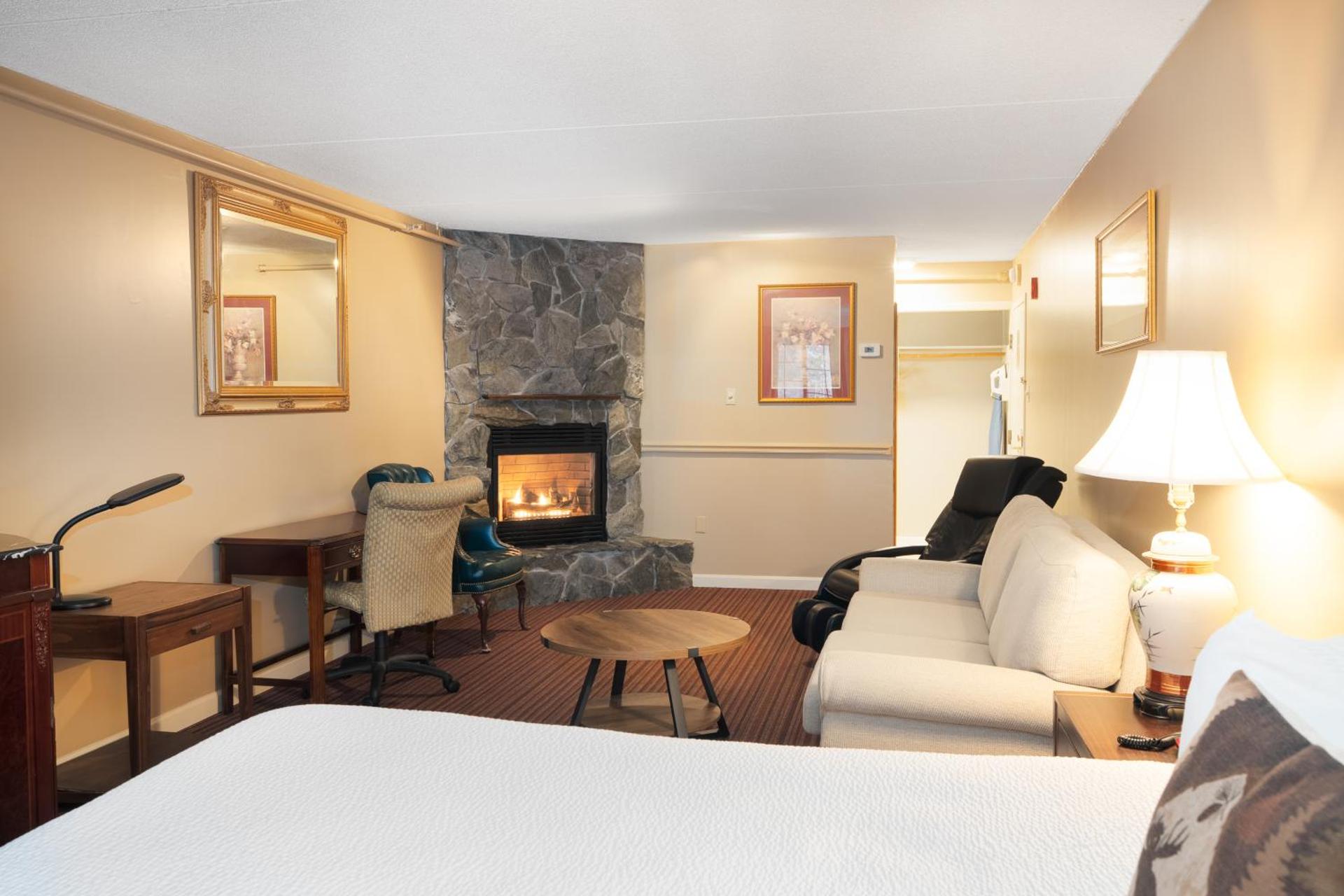 Fireside Inn & Suites West Lebanon
