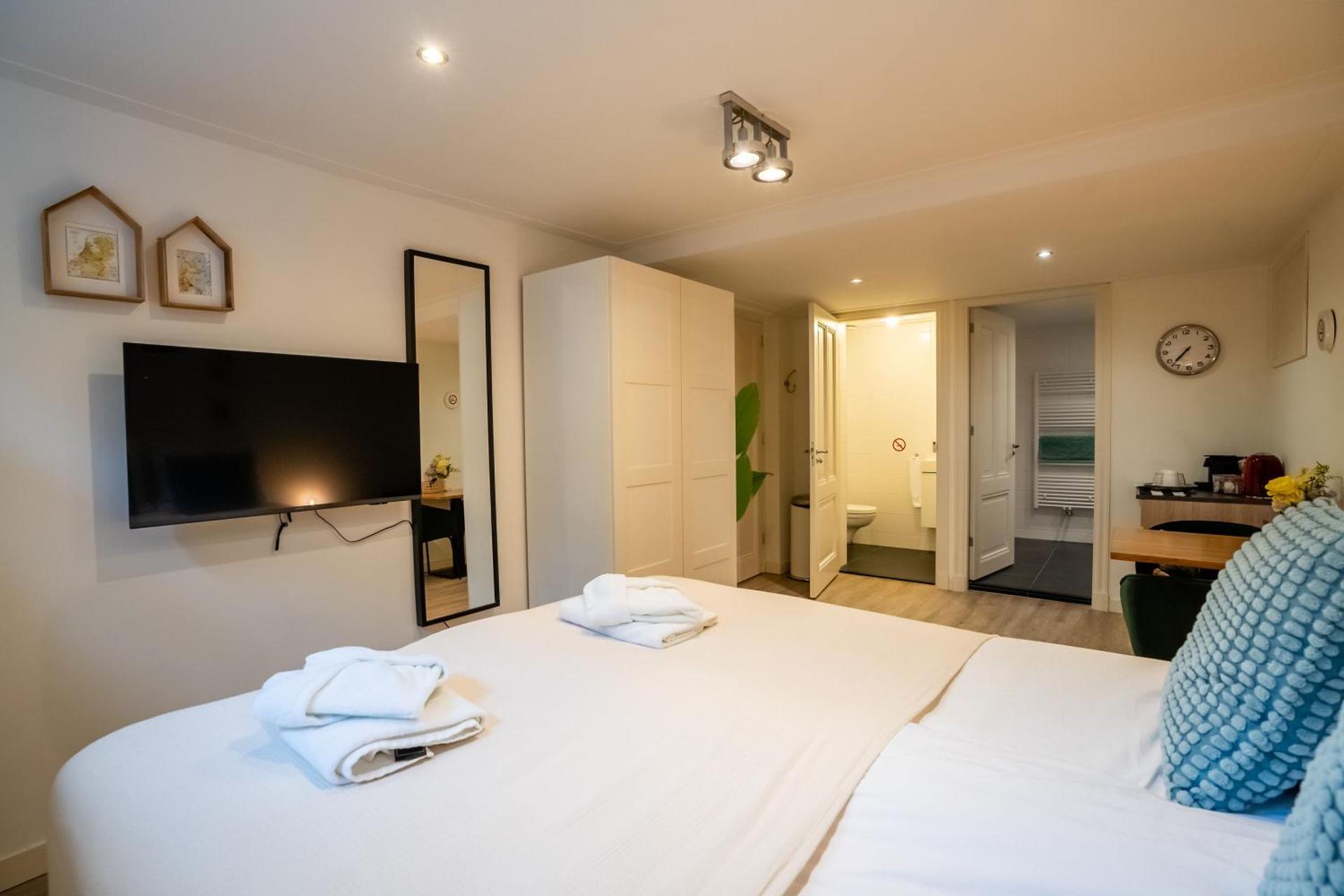 Nassau Canal Suites - in the heart of the city