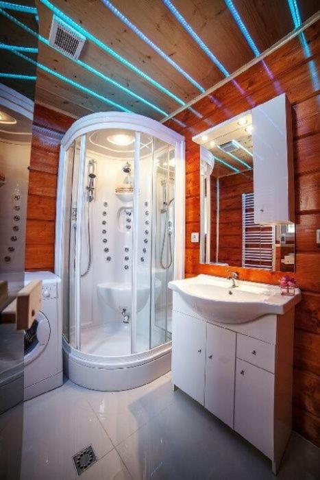 Domek z widokiem na góry