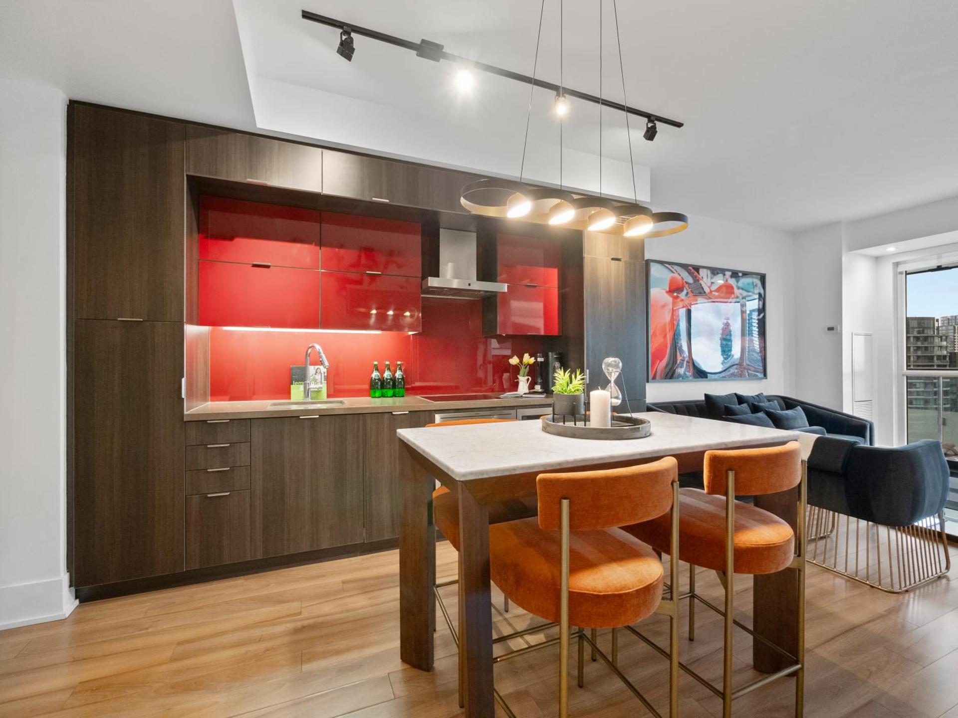 Grand Park Suites - Toronto's Convention District