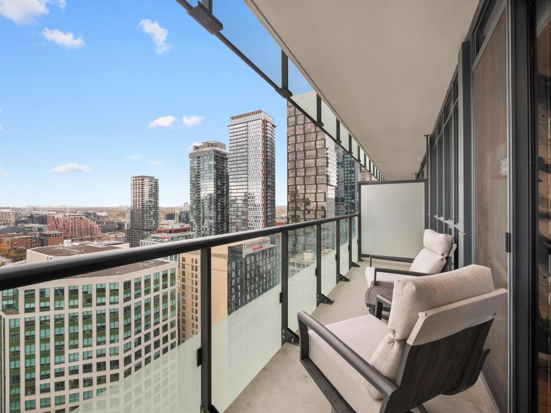 Grand Park Suites - Toronto's Convention District