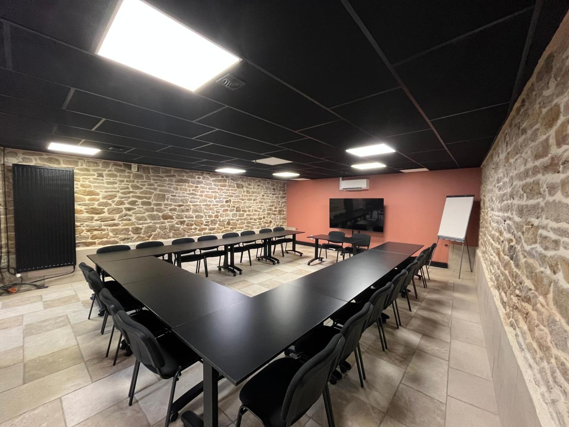Meeting/conference room