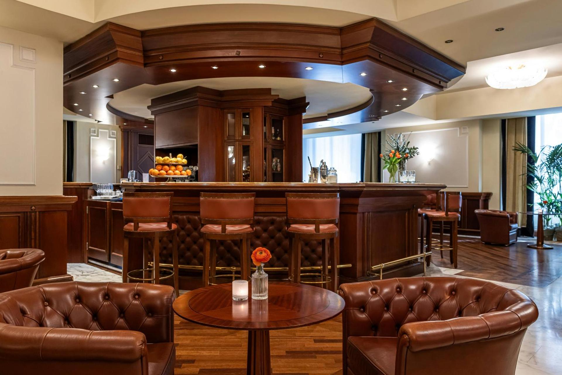 Lounge or bar
