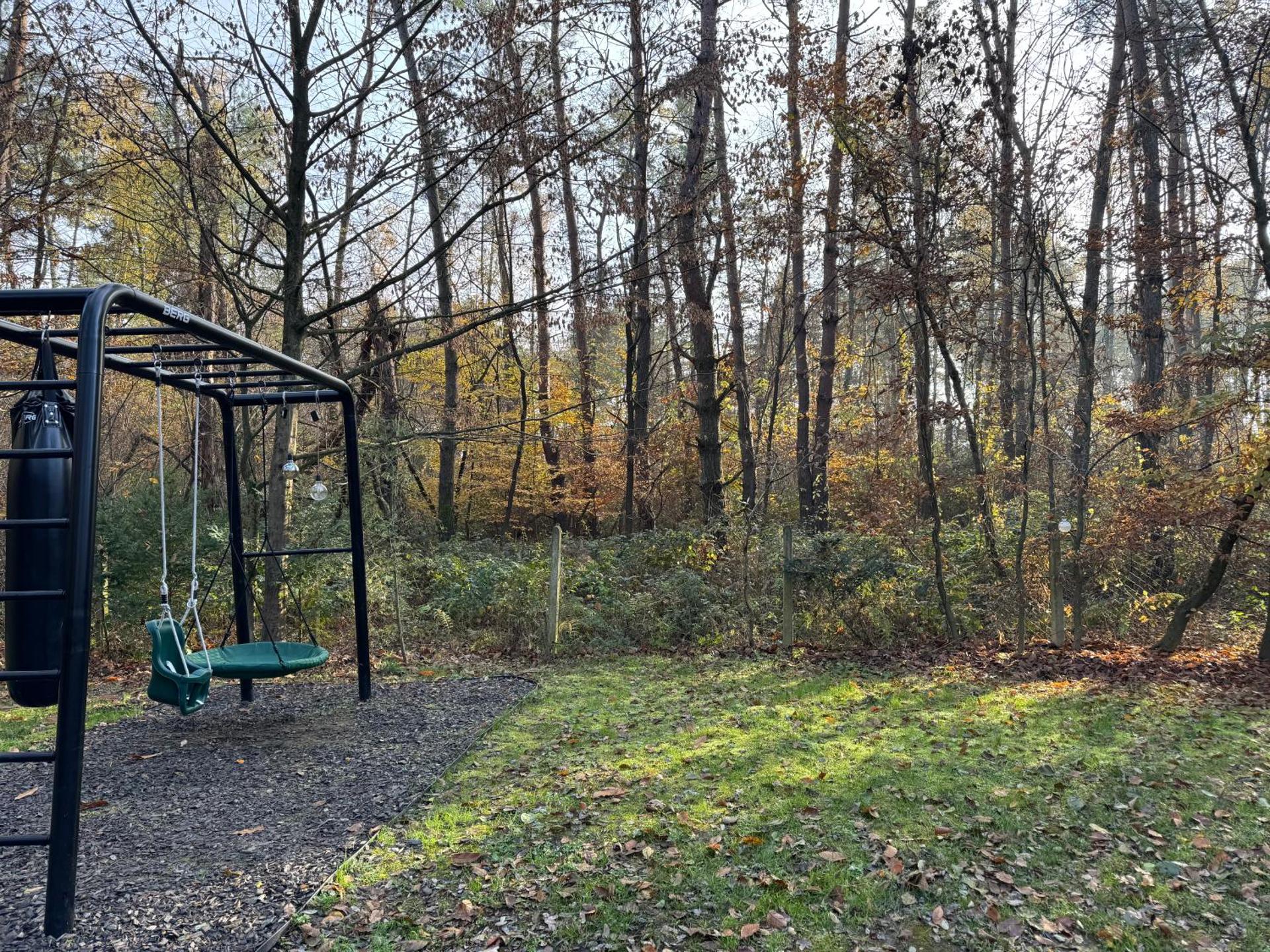 Forest Cabin Nest-Family Retreat for 7 with Sauna & Hot tub