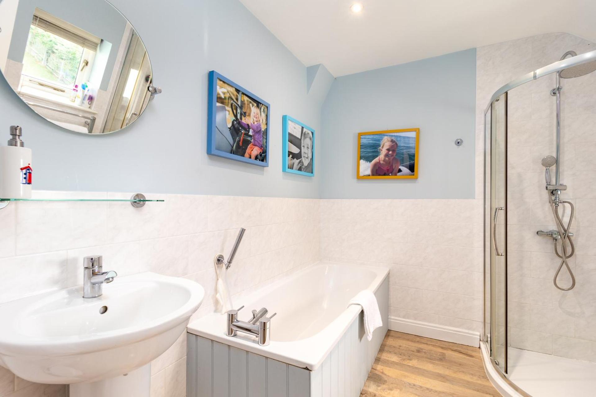 Poachers Lodge At Tapnell Farm