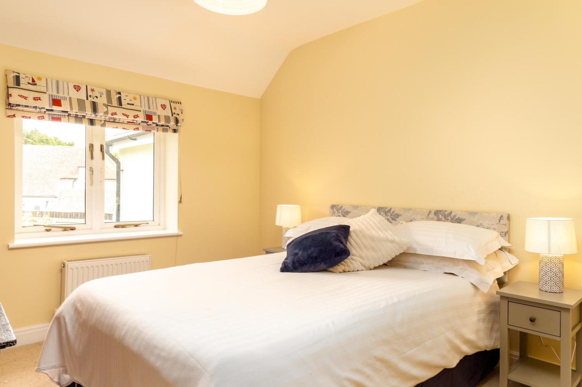 Poachers Lodge At Tapnell Farm