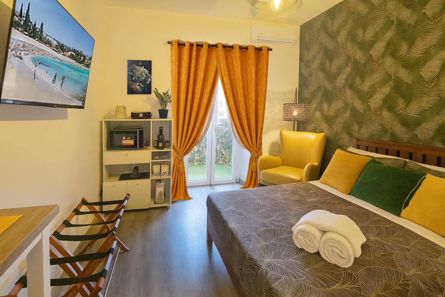 Photo of the whole room