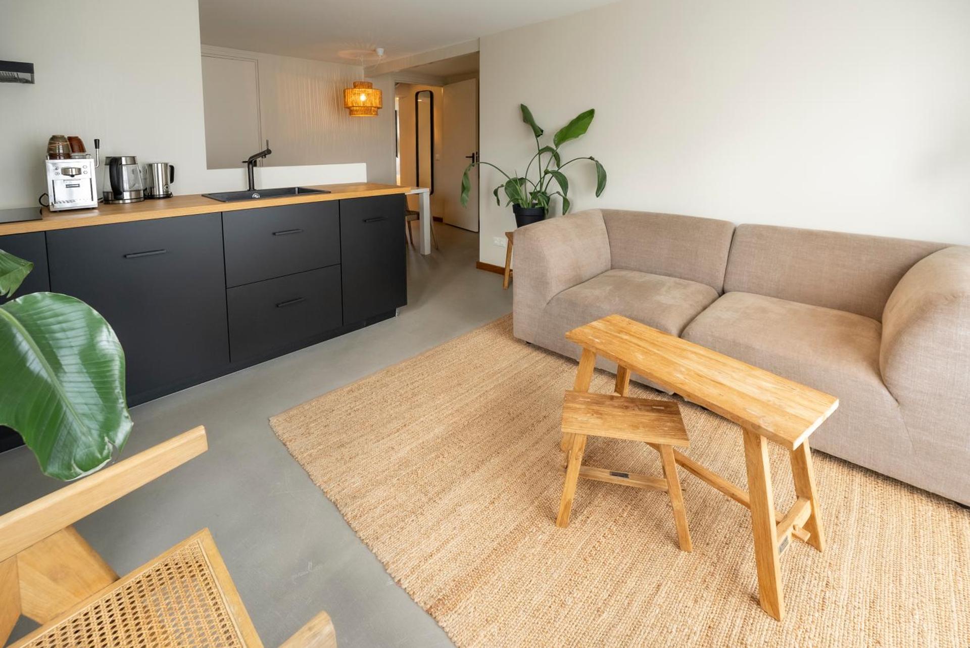 Van Heeckeren City Centre Studios Nes