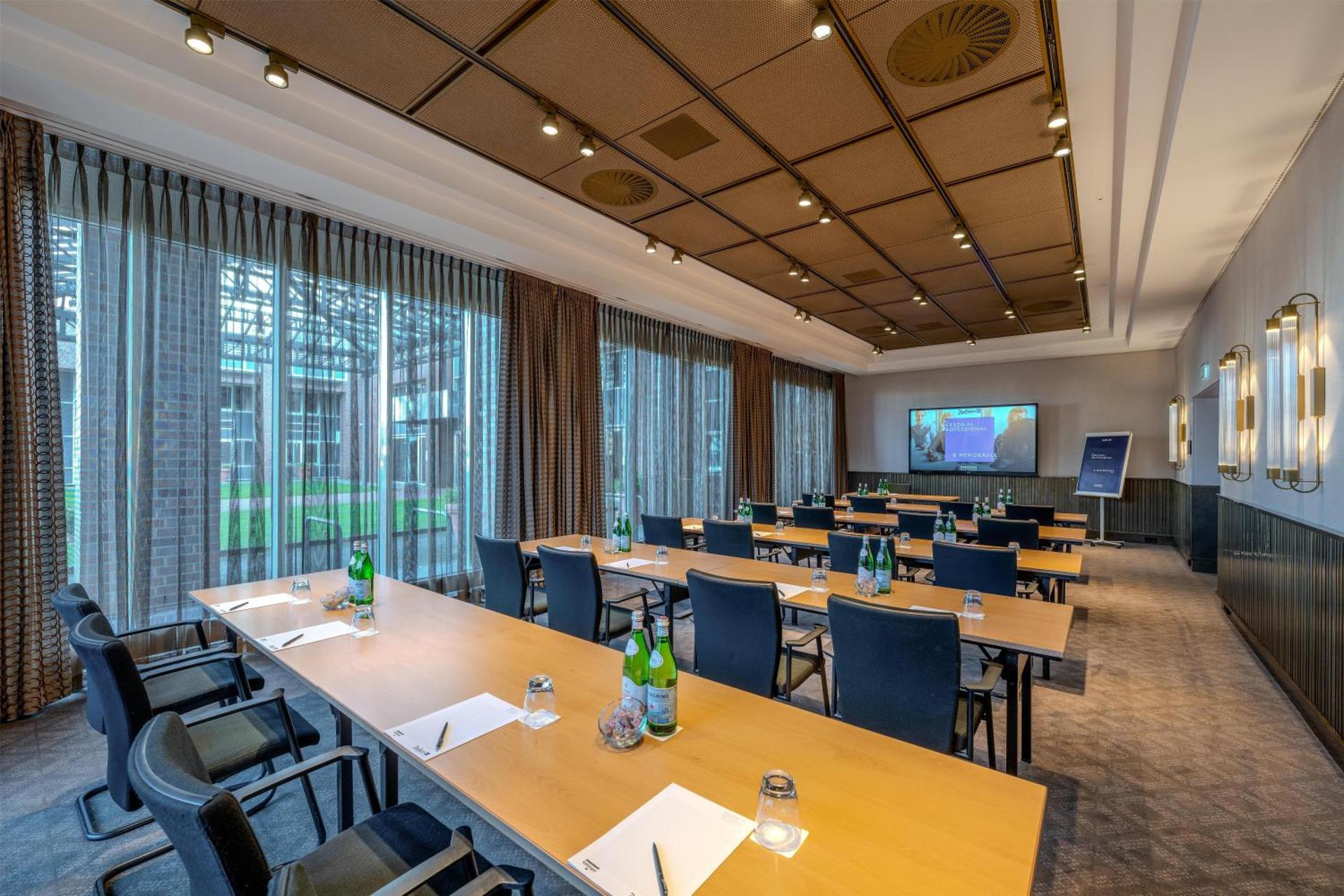 Meeting/conference room