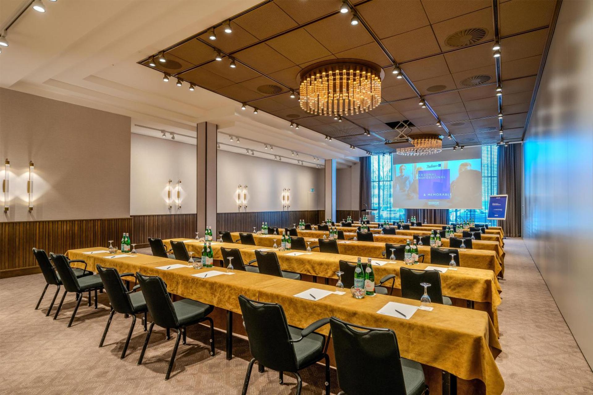 Meeting/conference room