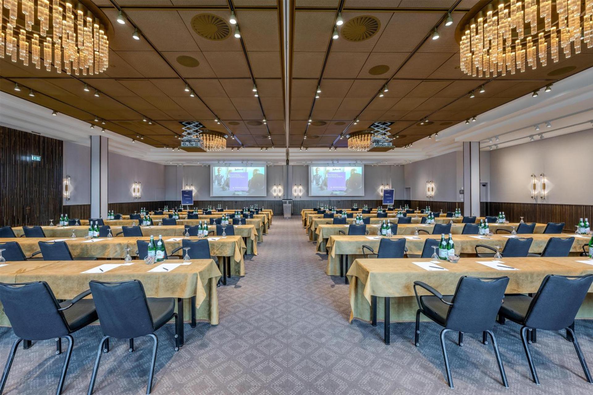 Meeting/conference room