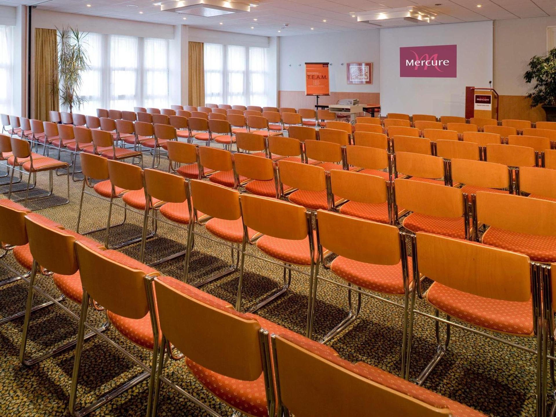 Meeting/conference room