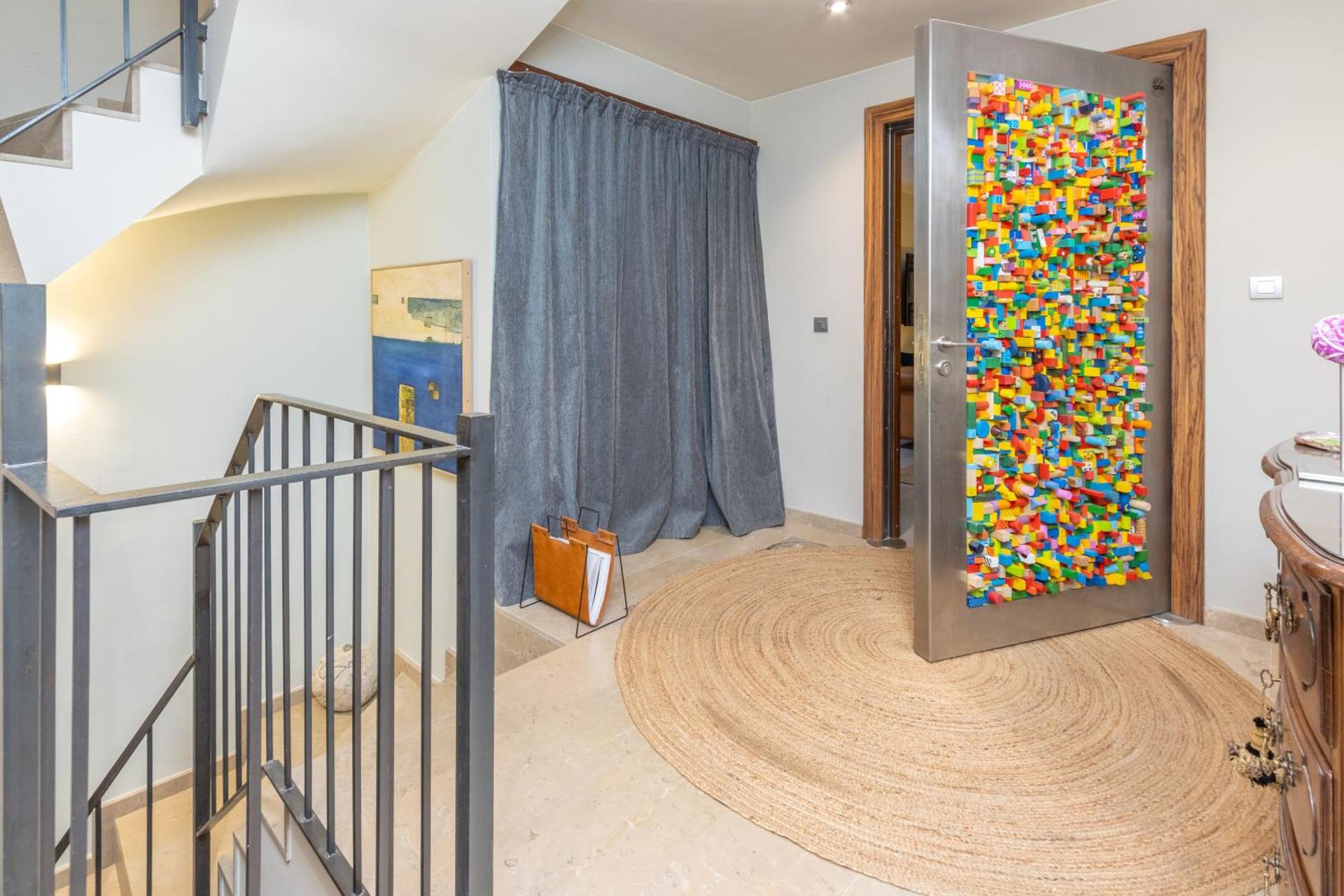 Kel Domènech Luxury Apartment