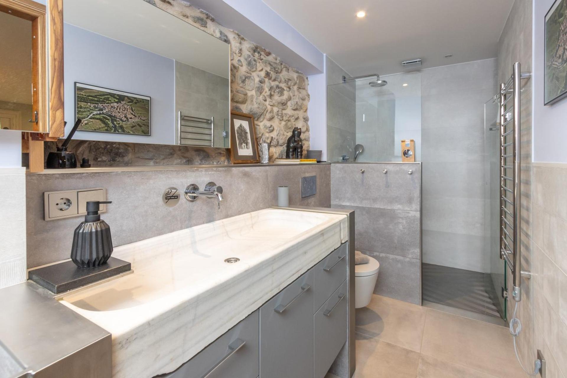 Kel Domènech Luxury Apartment