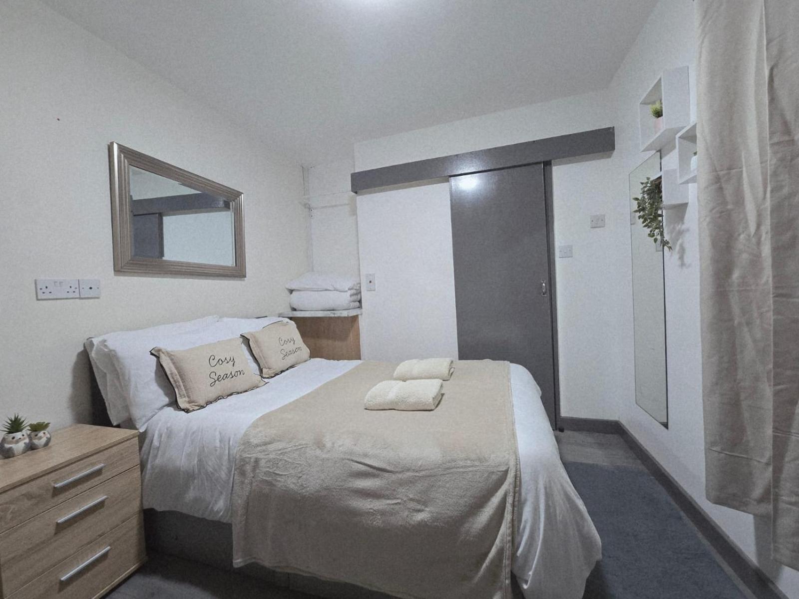 Flat 5 min From Stadium