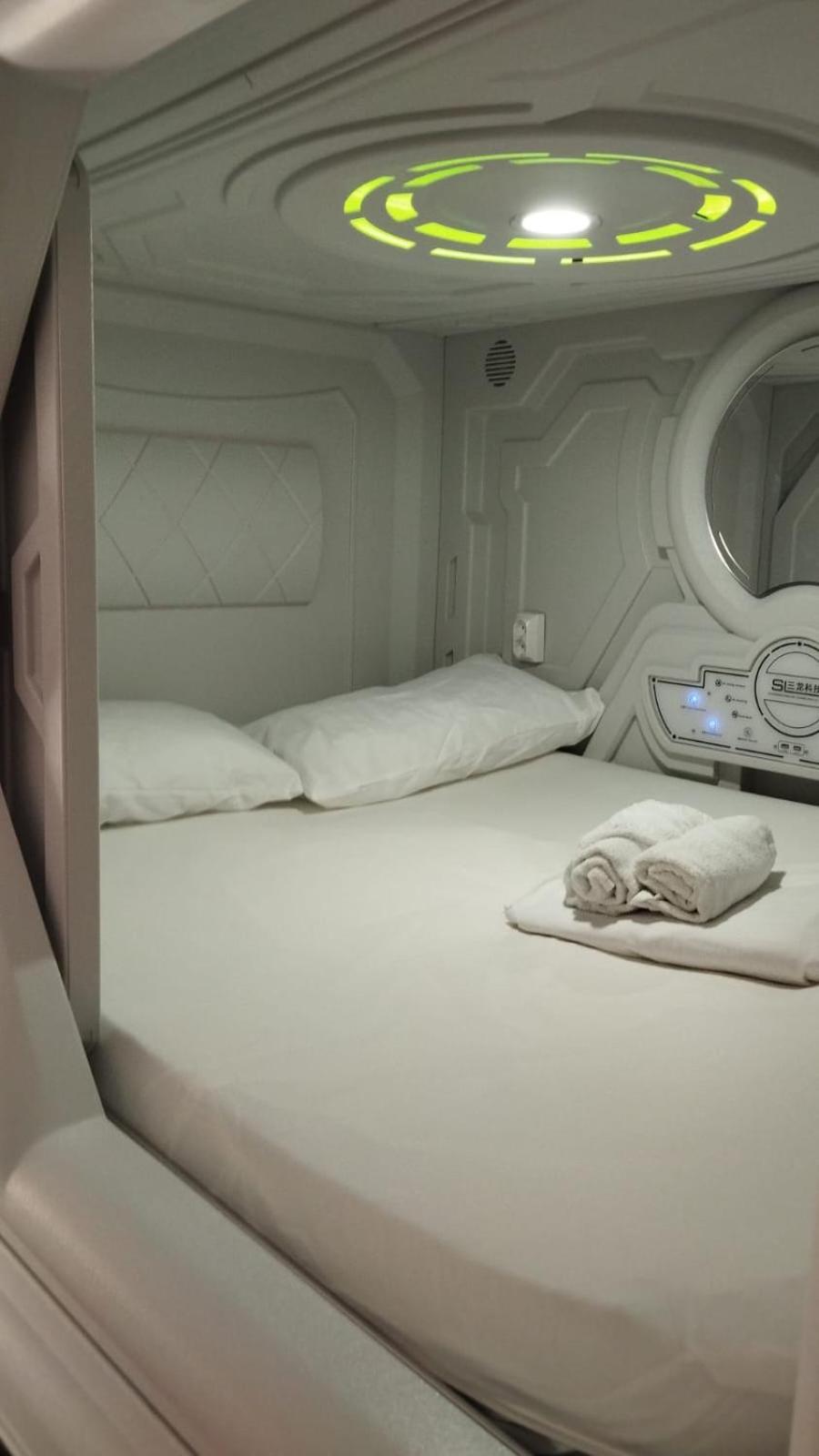 min hostel reverencia