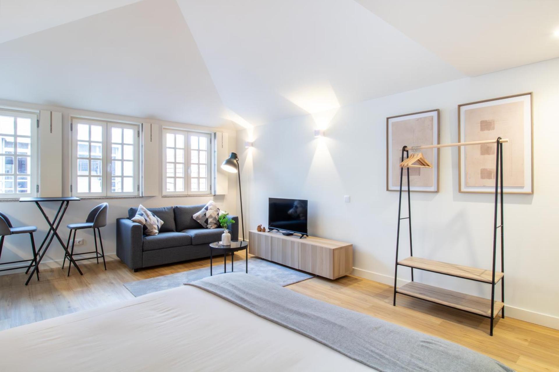 Caldeireiros 95 by LovelyStay