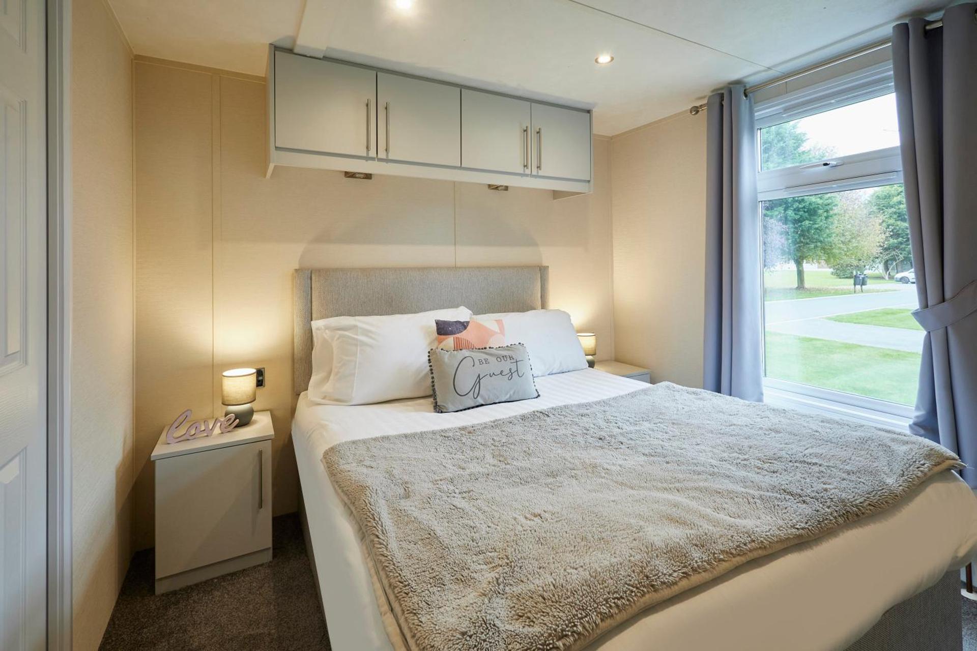 Lucas Lodge with Hot Tub