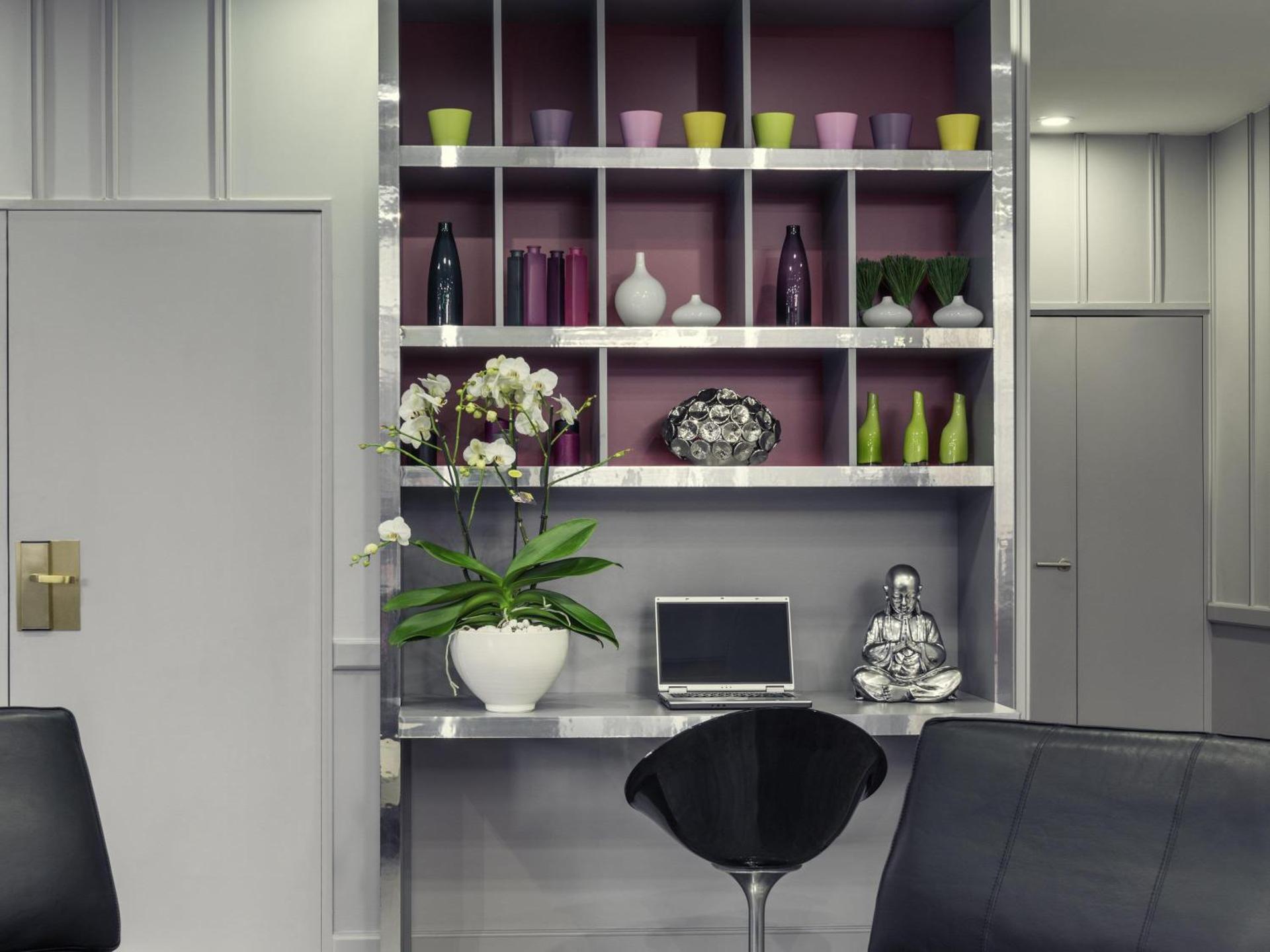 Meeting/conference room