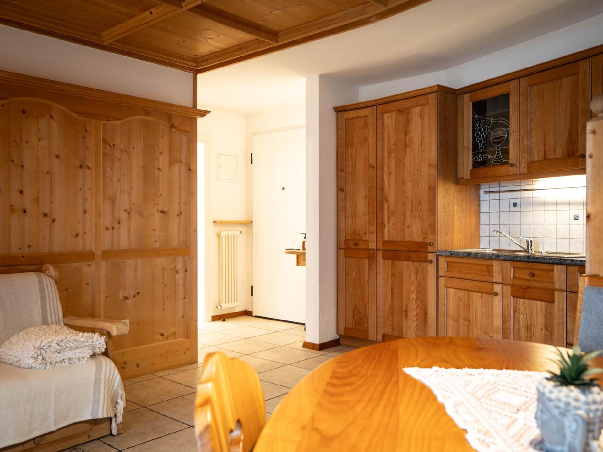 Traditional Cozy Apartment